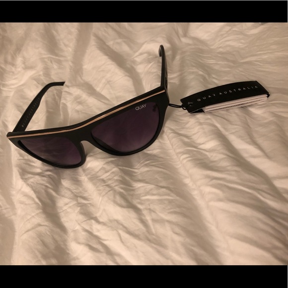 Quay Flight Risk Sunglasses - Picture 8 of 8